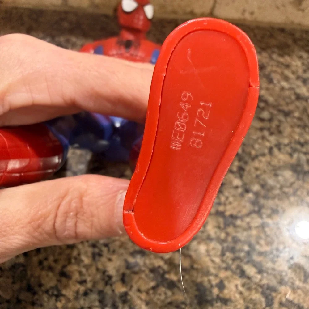 Hasbro Marvel Spider-Man Action Figure 12 Inch Titan Hero Series E0649‎ 2017 Red